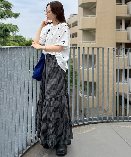 《JaVaジャバコラボ》春夏のカジュアルに、大人の“可愛い”をプラス。ミニハート刺繍Tシャツ（半袖） jv1010470