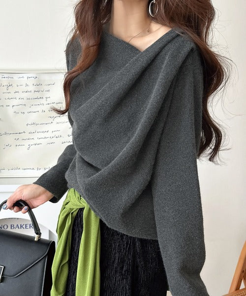しなやかな落ち感、一枚で上品に印象付く。カシミヤタッチドレープニット(長袖) ce1420010