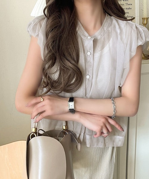 “天使の羽チュール”　気高く軽やかなエアリー感が今っぽい。前後2wayタックデザインノースリーブブラウス ce1240082