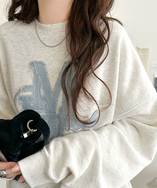 【mily bilet】ラフなシルエットに、遊び心をプラス。デニムフリンジワッペン使い裏毛スウェット(長袖)(ドットあり) mi1329132