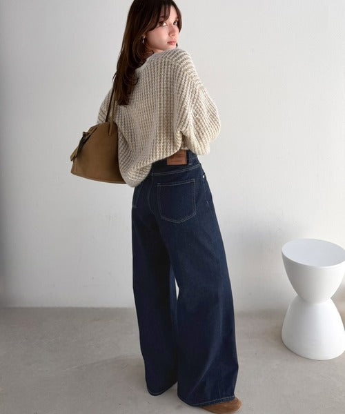 「なんか痩せた？」を引き出す！見違えるシルエット。セミフレアバギーデニムパンツ ce1070248