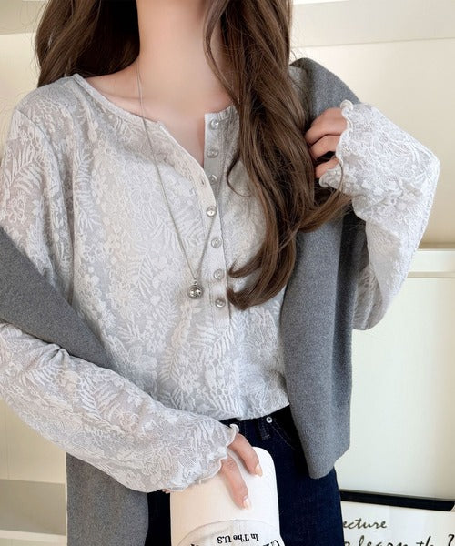 コーデに花を咲かせる♪花柄シアージャガードヘンリーネックフリル使いトップス（長袖） ce1010687
