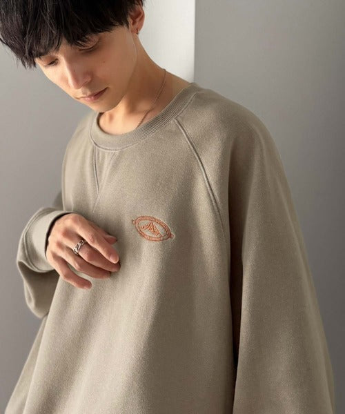 《JaVaジャバコラボ》背中で魅せる、俺。ラフに着てもサマになる。バックプリント刺繍スウェット（オーバーサイズ） jm1050404