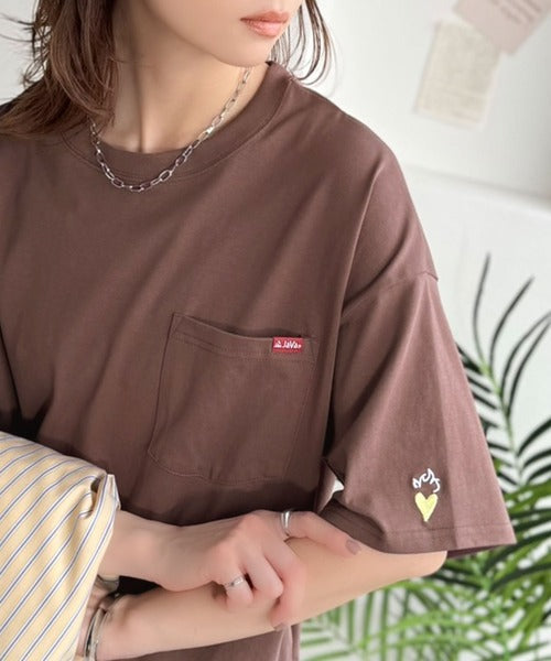 《JaVaジャバコラボ》男女でお揃いできちゃう！バックプリントで差がつく個性派T♪ 裾スピンドル フロッキーバックプリントビッグTシャツ jv1260543
