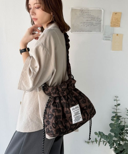 《JaVaジャバコラボ》2wayシルエットでシーンを選ばず活躍♪キルティングパフィドロストバッグ jv1179077