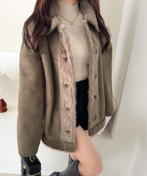 【mily bilet】甘さと気品で冬を楽しむ。ファー切り替えスウェードライクコート（ミドル丈） mi1019097