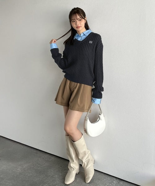 【mily bilet】一枚着るだけで、重ね着風。シャツレイヤード風ロゴ刺繍リブニットプルオーバー（長袖） mi1029172