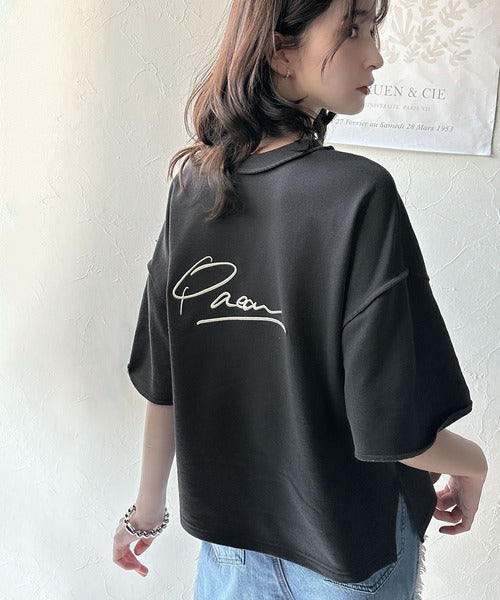《JaVaジャバコラボ》大胆ロゴで魅せる。前後2way裏毛胸元PAEANロゴ半袖Tシャツ jv1260422
