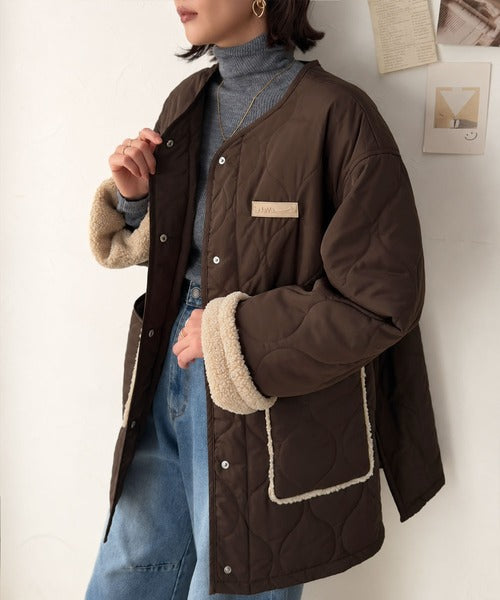 《JaVaジャバコラボ》袖もこにきゅんっ♪異素材で魅せる袖ボアキルティングコート（ミドル丈） jv1240137