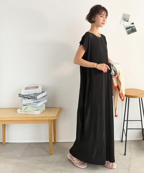 【Classical Evon】楽ちんと上品は、欲張れる。 ニットベスト×プリーツカットストレートワンピース（セットアップ） ev1260621