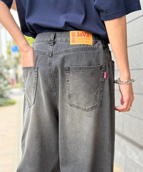 《JaVaジャバコラボ》【接触冷感・速乾機能付き】清涼素材で夏でもデニムをヘビロテ！ブラスト加工 バックデザイン リラックスフィット ジーンズ jo1150088