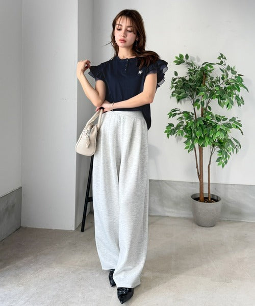 【mily bilet】ふわっと華やか、でも凛と。袖フリルコンパクトTシャツ mi1329092