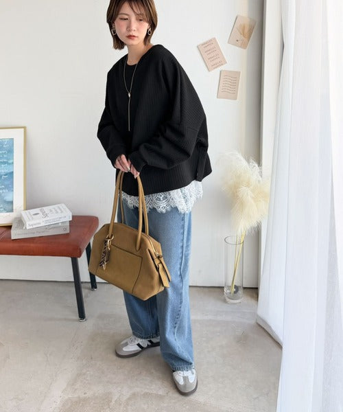 《JaVaジャバコラボ》シンプルなのに埋もれない、表情豊かな一着。ふくれジャガード オーバーサイズプルオーバー（長袖） jm1010693