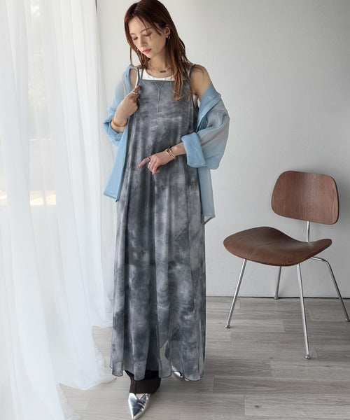 そよ風シフォン♪ふわり柔らかシルエットで“涼”を着回す。前後2wayチュールレイヤードロングキャミワンピース（ブラック＆マーブル柄） ce1240090