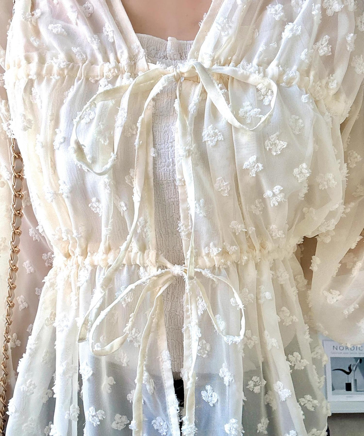 【mily bilet】透け感シフォンでつくる、大人の可憐スタイル。花柄シフォンカーデブラウス（長袖） mi1019105