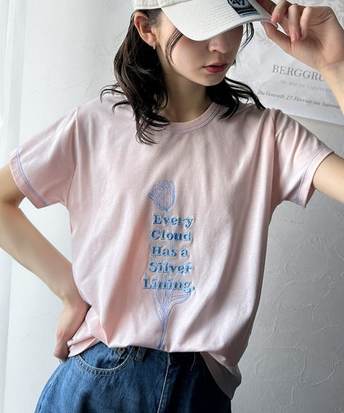 上品さが魅力。フラワープリントグラフィック刺繍Tシャツ（半袖） ce1050268