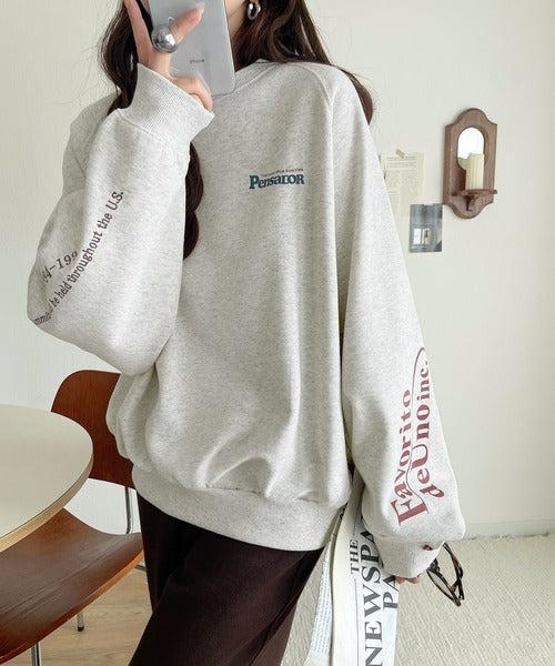 《Javaジャバコラボ》抜け感纏い、センスで遊ぶ。ロゴ袖刺繍＆グラフィック裏起毛プルオーバー jv1050328