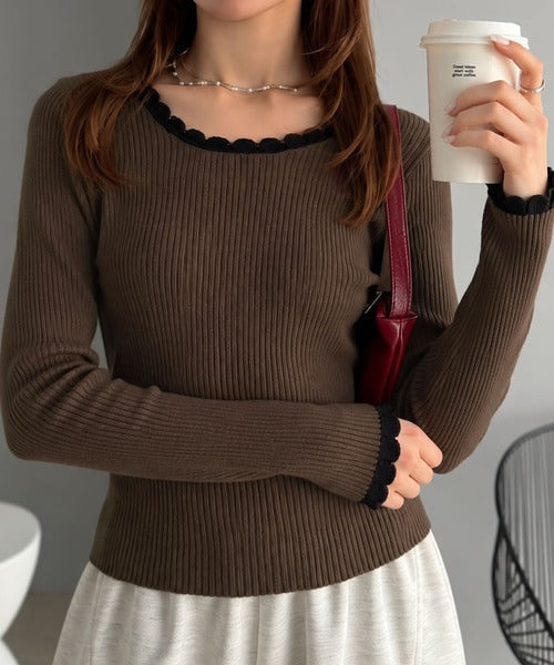 【mily bilet】すっきりシルエットで華やかに映える♪スカラップデザイン配色ニットトップス mi1029192