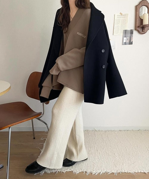 抜け感と上品さを両立。深めのネックで小顔見え♪ 胸刺繍Vネックダンボールニットトップス（長袖） ce1110130