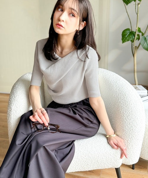 1枚で雰囲気美人。暑い日も、やっぱり上品でいたい。5分袖ドレープニット（半袖） ce1260474