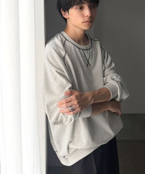 《JaVaジャバコラボ》シンプルじゃ物足りない。配色ステッチで差をつける。配色ステッチガゼット裏起毛スウェット（オーバーサイズ） jm1050391