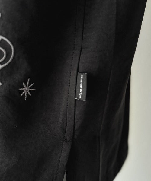 【Classical Origin】刺繍で魅せる存在感。オリジン刺繍キャンプカラーシャツ／Origin Embroidered Camp Collar Shirt co1150053