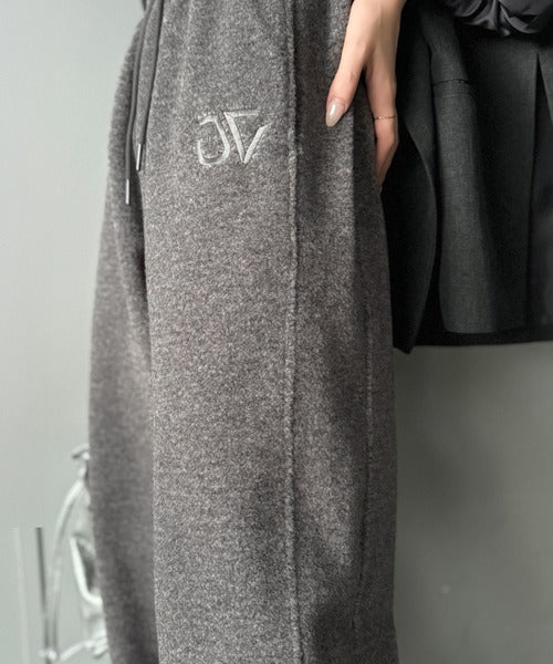 《JaVaジャバコラボ》裾ドロストロゴ刺繍ミックス調フリースパンツ jv0789010