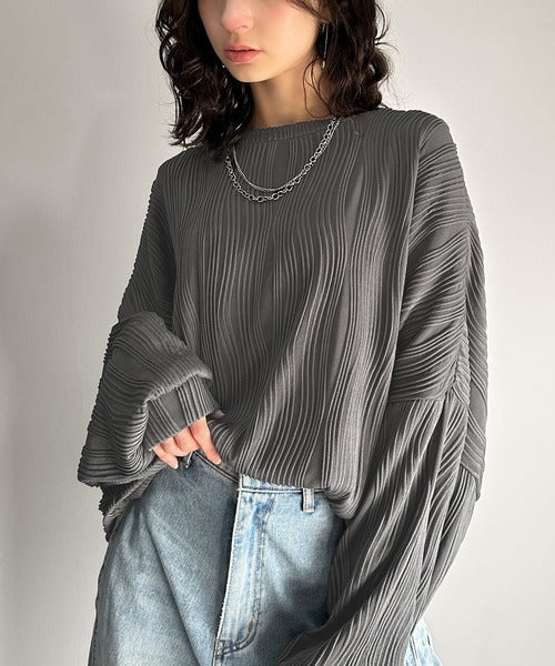 ゆるさとスタイリッシュを両立。オーバーサイズウェーブ柄ジャガード長袖Ｔシャツ cm1010428