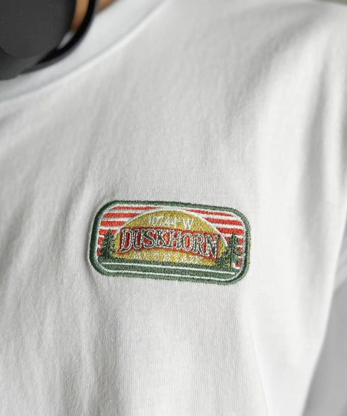 《JaVaジャバコラボ》程よいストリート感で幅広いスタイルにマッチ。 綿100%アドベンチャーマウンテンTシャツ（長袖） jo1150068