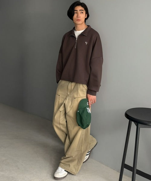 胸刺繍ダンボール素材オーバーサイズショート丈ドルマンスリーブハーフジッププルオーバー（長袖）／Chest Embroidered Double-Knit Oversized Cropped Dolman Sleeve Half-Zip Pullover co1010072