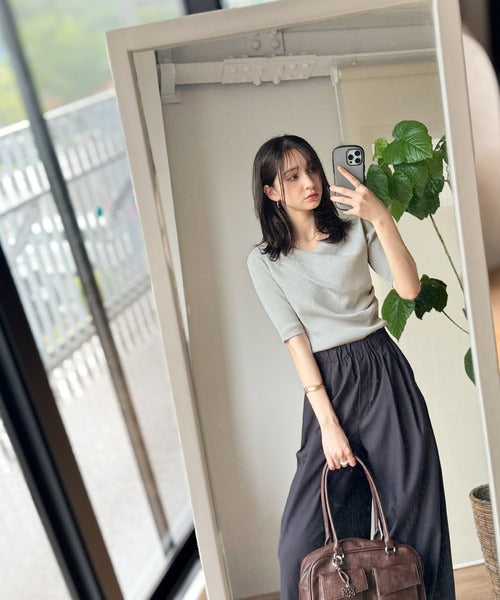 1枚で雰囲気美人。暑い日も、やっぱり上品でいたい。5分袖ドレープニット（半袖） ce1260474