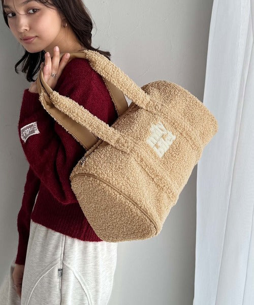 【mily bilet】ふわもこ感がたまらない主役バッグ♪ロゴ刺繍ボアボストンバッグ mi1179067