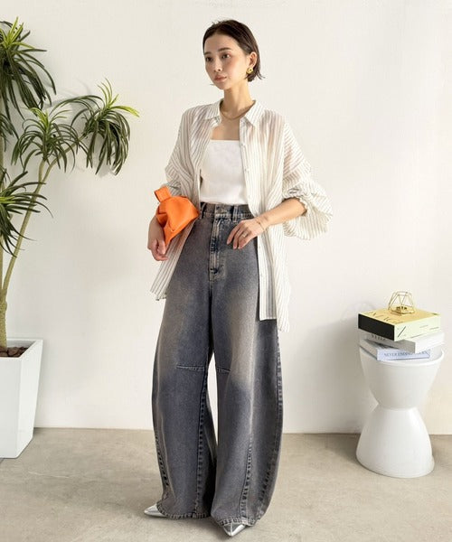 《JaVaジャバコラボ》ゆるっと可愛い、最旬シルエット。バレルレッグワイドカーブデニムパンツ jv1400004