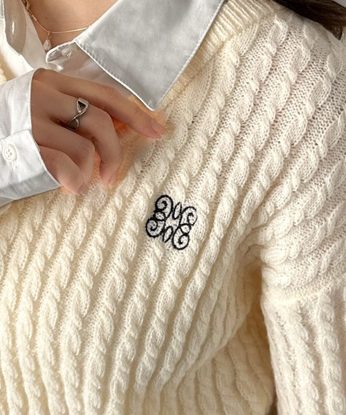 【mily bilet】一枚着るだけで、重ね着風。シャツレイヤード風ロゴ刺繍リブニットプルオーバー（長袖） mi1029172