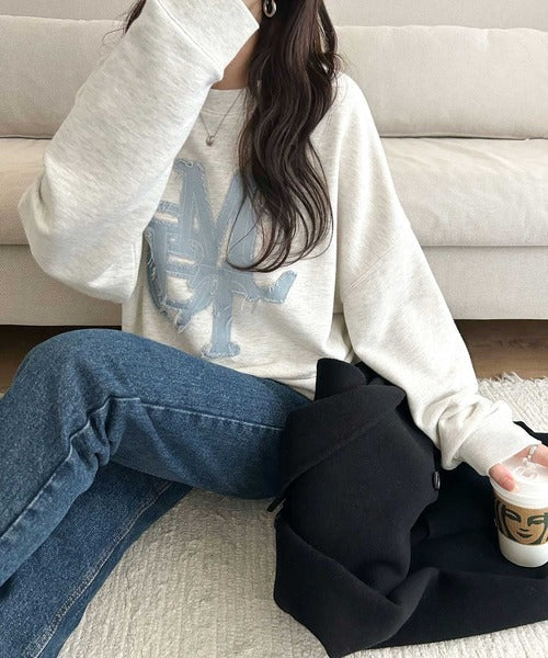 【mily bilet】ラフなシルエットに、遊び心をプラス。デニムフリンジワッペン使い裏毛スウェット(長袖)(ドットあり) mi1329132