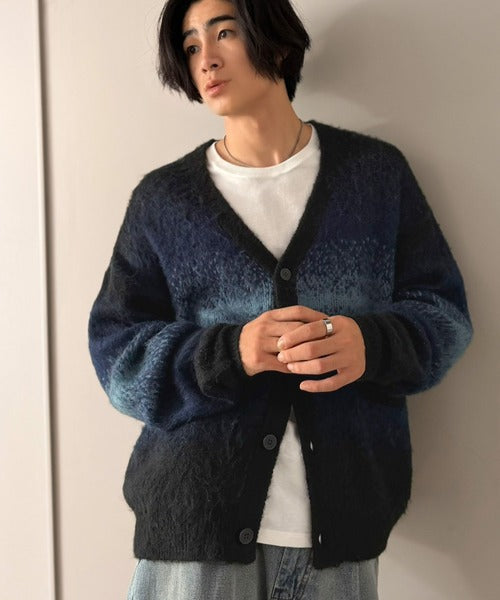グラデーションボーダー柄Vネックニットカーディガン／Gradient Stripe V-Neck Cardigan co1150120