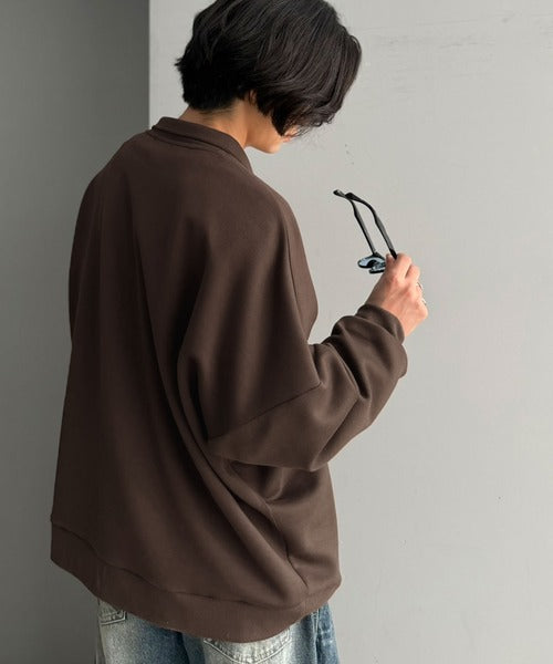 《JaVaジャバコラボ》ラクなのに、きちんと見える。胸刺繍ダンボール素材ハーフジッププルオーバー（オーバーサイズ） jo1010068