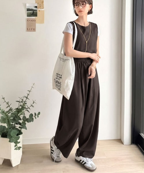 《JaVaジャバコラボ》前後で印象チェンジ♪前後2wayUネックツータックイージーサロペットパンツ jv0780086