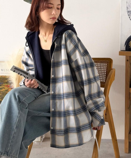 トレンド感たっぷり、ゆったりとしたシルエットで大人の抜け感を演出。微起毛オーバーサイズチェックシャツ ce1010567