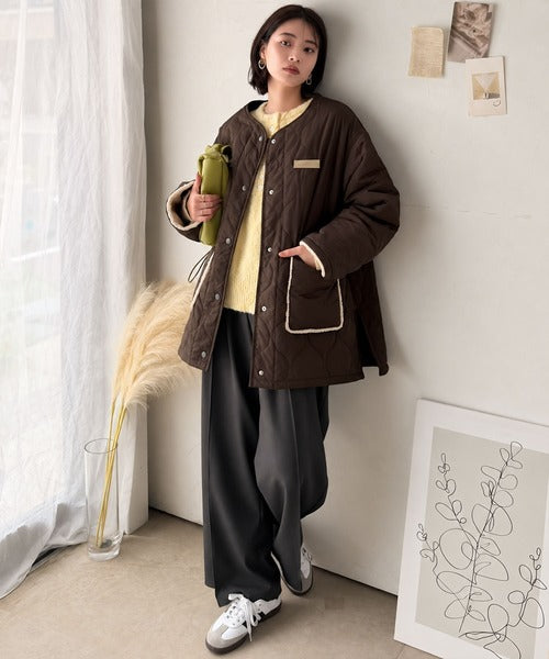 《JaVaジャバコラボ》袖もこにきゅんっ♪異素材で魅せる袖ボアキルティングコート（ミドル丈） jv1240137