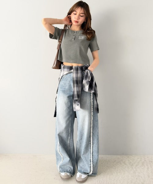 【mily bilet】シンプルを可愛く、今っぽく♪ロゴ刺繍ヘンリーネッククロップドテレコリブ半袖カットソー（ショート丈） mi0789014