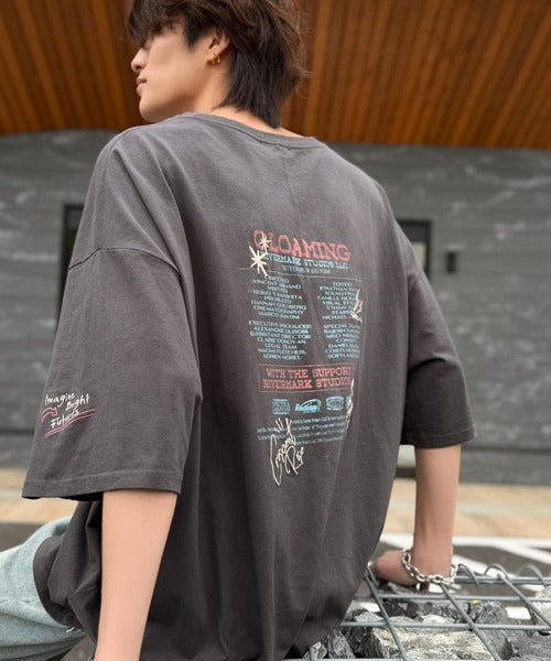 《JaVaジャバコラボ》男女お揃い可◎ヴィンテージムード漂う。綿100%バックムービーグラフィック 飛び刺繍オーバーサイズTシャツ（半袖） jv1260624