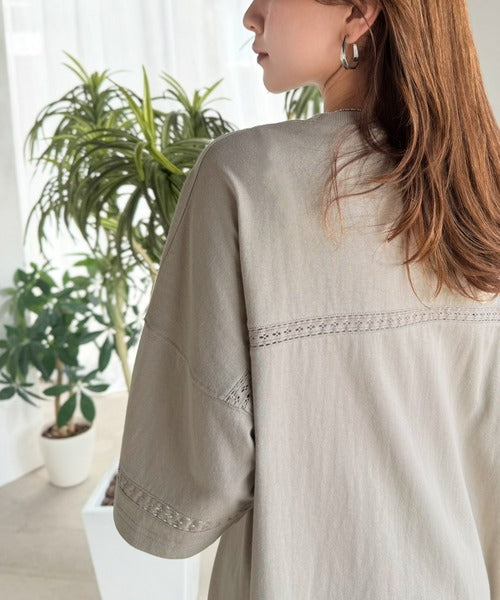 《JaVaジャバ コラボ》一枚で決まる抜け感シルエット。ハシゴレースオーバーサイズロングワンピース jv1050379