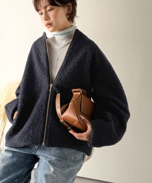 【Classical Evon】上品さと抜け感を兼ね備えた、大人のためのアウター。軽やかブークレノーカラージャケット ev1110138