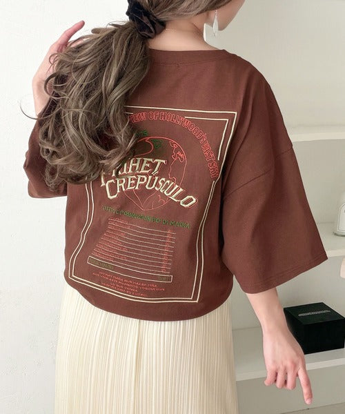 《JaVaジャバコラボ》背中で語る。綿100％バックグラフィック刺繍Tシャツ（半袖） jv1050357