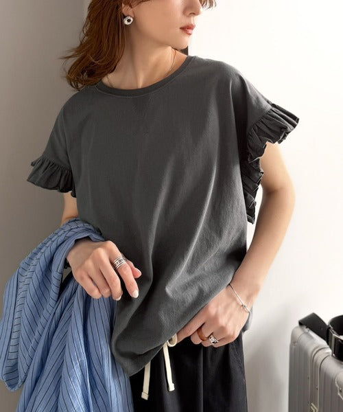 《JaVaジャバコラボ》着るだけで主役級。綿100％バック箔プリント袖フリルTシャツ（半袖） jv1330104