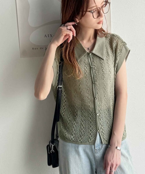 品の良さ漂う、大人カジュアル。クロシェ風レース素材衿付きフレンチスリーブシャツブラウス ce1010439