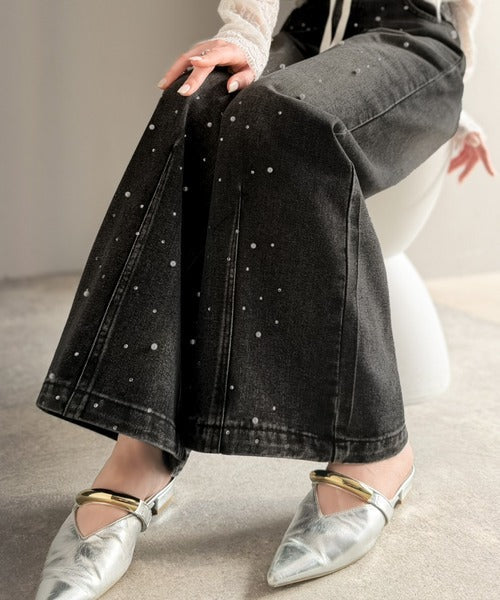 【mily bilet】カジュアルにきらめきを。パールビジューワイドストレートデニムパンツ mi1419001