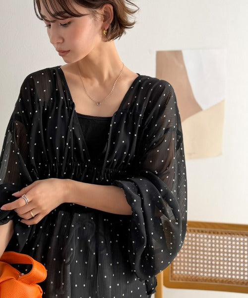 ふんわり透け感×ぽわん袖。大人可愛い。シフォン楊柳ドット柄ダブルリボンプルオーバーブラウス（長袖） ce1010602