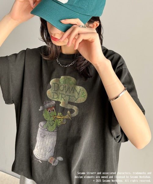 大人カジュアルにハマる。綿100％セサミキャラピグメント加工ビッグTシャツ cm1330004